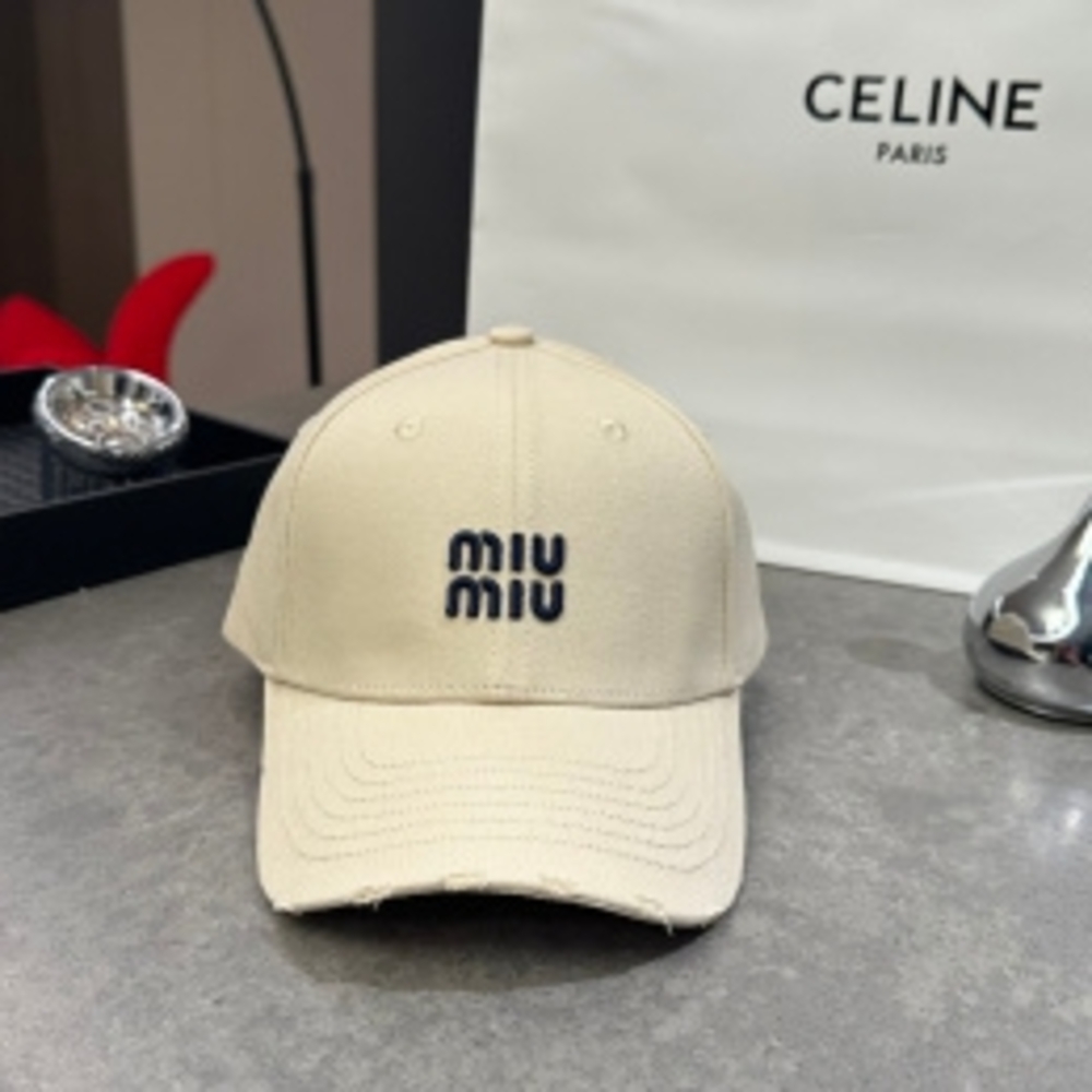 🤍Miu Miu🤍Cream Distressed Brim Baseball Cap Navy Logo